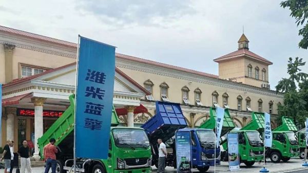 【工程先锋、品质随行】潍柴蓝擎自卸车强势登场，以标杆品质驱动工程运输迈入新维度！