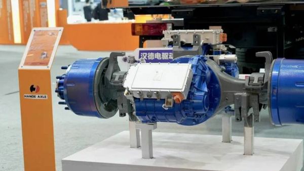 产业链共舞，技术破局——中集陕汽&汉德车桥发布新能源一体化冷链运输王牌产品！