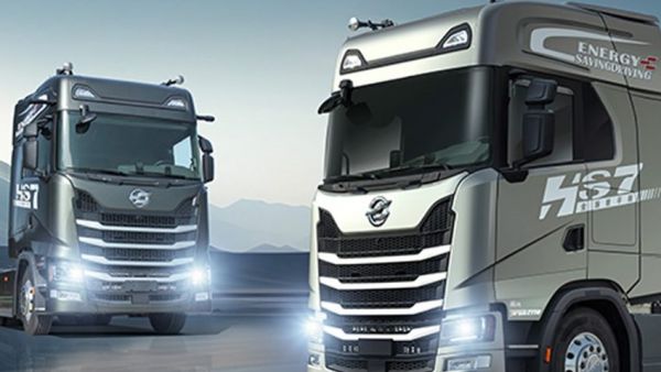 丝滑、轻松、平稳、贴心，快来领取你的东风华神HS7行车关键词！