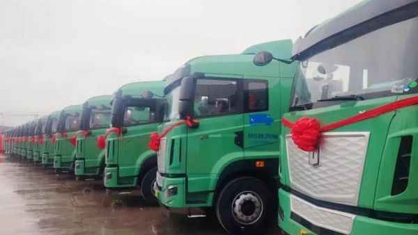 200台远程X7E-440纯电牵引车首批交付山东大客户,每年多创收3200万,开启创富新程