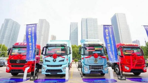 【品牌自信 突破引领】德龙M6000&龙骥H双子星载货车上市交付&渠道研讨动员会成功召开