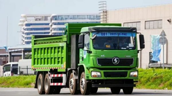 陕汽新能源重卡荣膺2025 EC-PAC大赛节能金奖