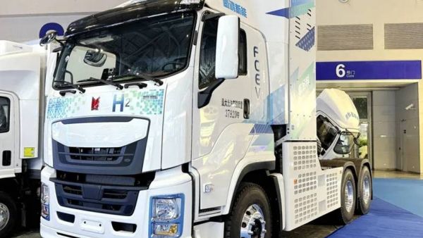 庆铃三款氢燃料车型齐亮相 闪耀2024陆海新通道国际物流博览会