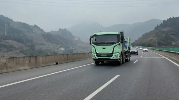 真场景,真实测!行业首个600度自卸车成功挑战400+公里续航!