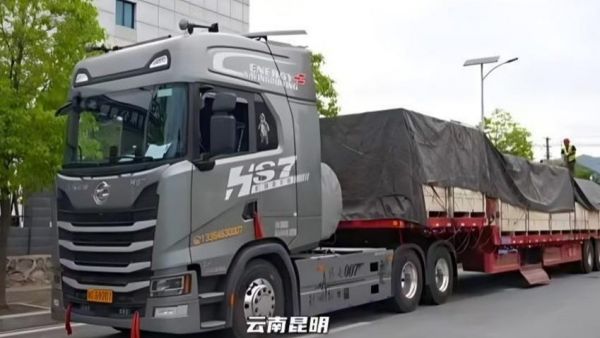 50岁“结缘”东风华神HS7，来听听田师傅的真实用车体验吧