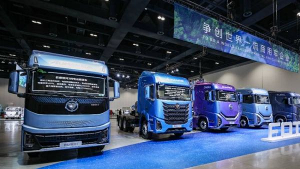 福田欧曼银河9纯电重卡：精准适配快递运输，铸就绿色高效运营典范