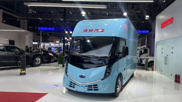 谁是城配运输“明星”车型？庆铃铃坤纯电轻卡出圈率100%！