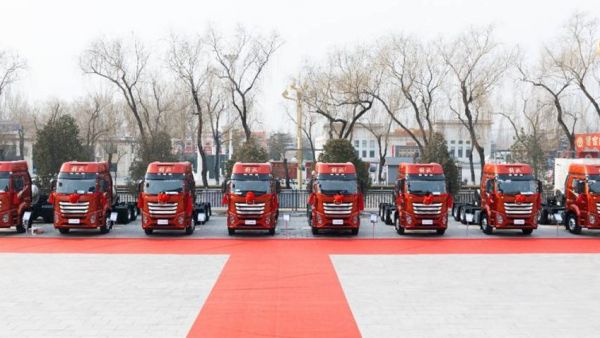 晋冀鲁豫,携手上市!一汽解放J6V SMART开启高效运输新时代