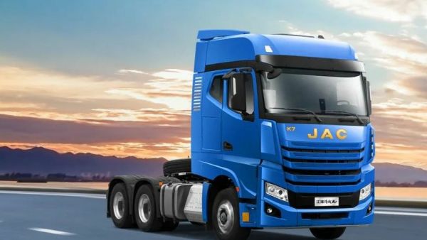 【江淮重卡丨发哥驾到·八】出车六检，快递运输王师傅K7百万公里无大修的奥秘