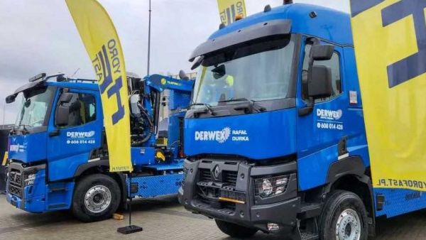 C系Smart Racer车型首亮相，削片机、运输车齐登场？带您看雷诺林业卡车全阵容