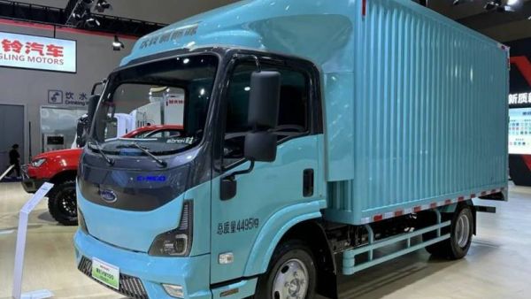 城配精英注意！庆铃新EVM100，你的“创富”新搭档已就位！