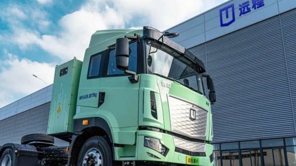 远程X7E-440纯电牵引车:大电量后背换电,四大超级优势降本增效