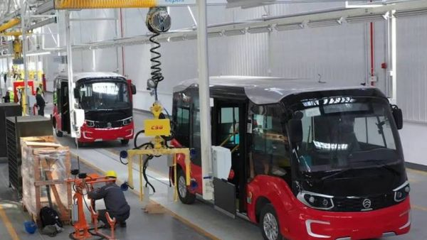 金旅客车加“数”跑——从“制造”迈向“智造”