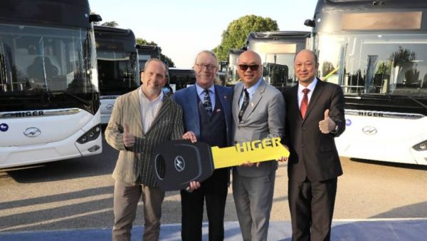 卢森堡经济部长参访苏州金龙，见证批量海格纯电公交扬帆出海