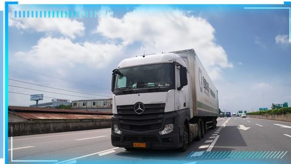 20个月行驶76万公里 他说奔驰卡车的长效全勤成就忙中不出错