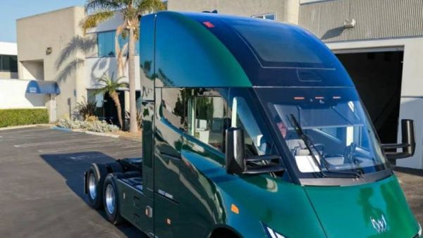 美国772kW超快充功率里程碑！苇渡Windrose纯电重卡x戴姆勒卡车旗下快充巨头Greenlane打通北美货运走廊的零碳运输