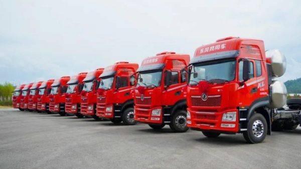 龙行天下 以客为先 龙擎3.0再拓版图！20台东风天龙KL交付SCBS物流