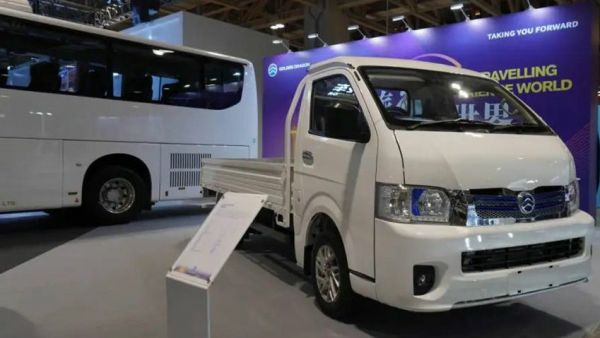 金旅客车以创新驱动未来：澳门车展上纯电动商用车产品备受瞩目