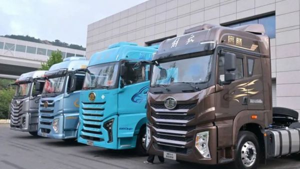 一汽解放鹰阵产品重磅发布