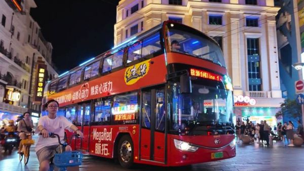 从敞篷经典到绿色未来：安凯双层观光巴士与上海的15年同行路