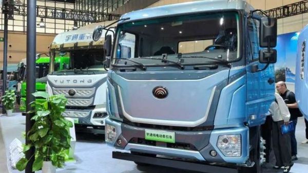 亮相氢能产业发展大会，宇通氢燃料重卡助力建设零碳未来