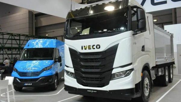 带你逛2025布里斯班卡车展·欧卡篇：新一代太脱拉凤凰、依维柯左右双驾车型亮相