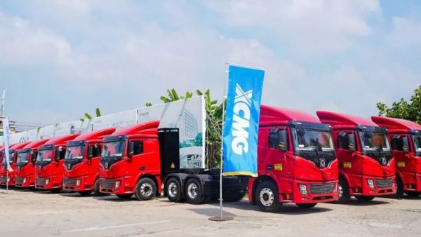 燃动福建!百台徐工新能源电动牵引车交付