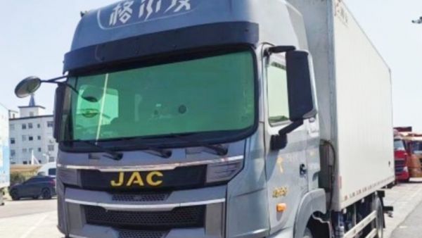 单月里程近3.5万公里 成老板用江淮格尔发载货车跑出“鲜”速度