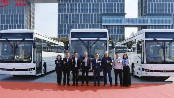 南非120台比亚迪电动大巴订单，首批下线！