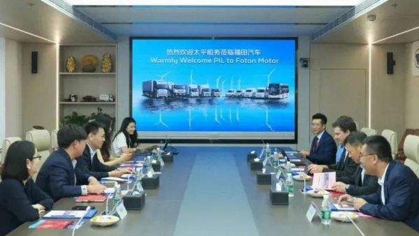 绿色纽带再升级！太平船务高层携翠城轮船模访北汽福田