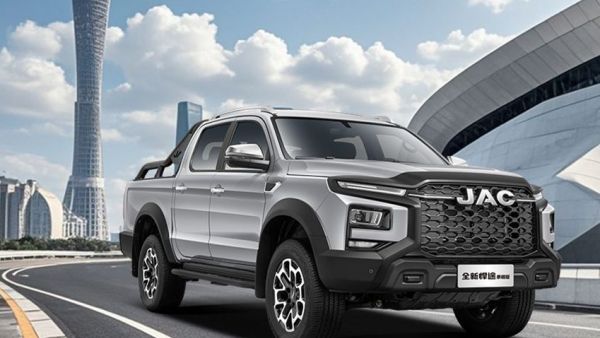 谁说皮卡舒适性差？全新悍途乘用版用实力说话！