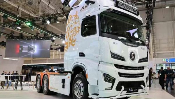 【科技创新 领跑未来】陕汽重卡闪耀 2024 德国汉诺威国际商用车展