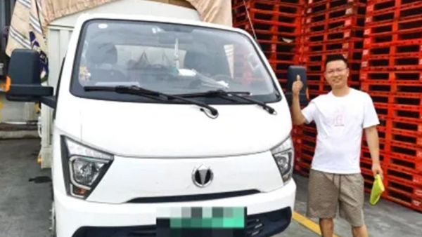 绿色高效:李飞师傅和飞碟EF3的成都物流日常