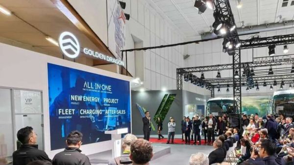 金旅全新一代高端客车亮相世界客车博览会