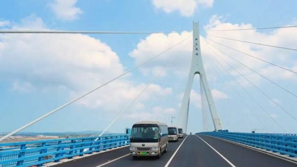 宇通客车九赴博鳌,以中国智造护航亚洲盛会