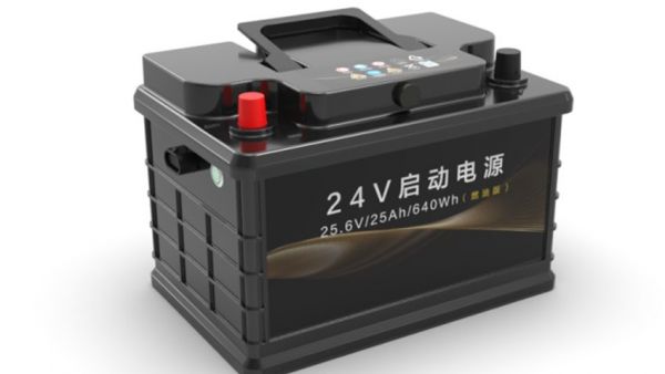 循环充电2500次+ 寿命提升5倍+!福田24V锂电池赋能欧曼重卡更高运输品质