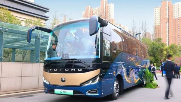 宇通高端S系列首次亮相！客旅共赢新生态启动！