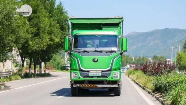 宇通重卡唐山直服站正式开业，把服务体验“卷”出新高度！