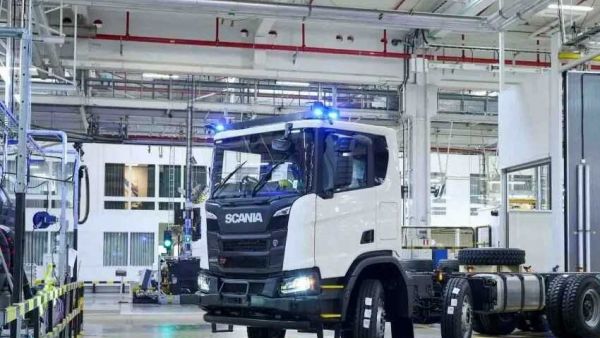 斯堪尼亚裁员750人！全球巨头纷纷抱团取暖，行业如何在逆境中谋发展？