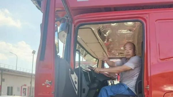 联合重卡服务月特别行动:助您人在“蒸”途,仍有清凉相伴