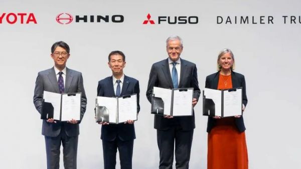 三菱扶桑与日野合并，两大日本卡车巨头牵手！为我们带来什么启示？