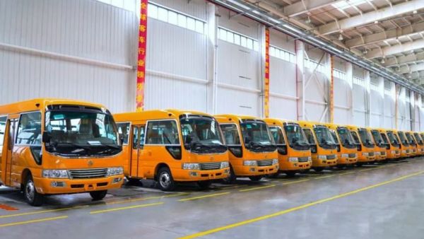 新春开门红！100辆金旅考斯特校车即将“组团”奔赴阿曼！
