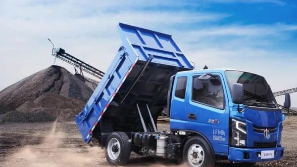 榆林市榆阳区畜牧兽医局飞碟奥驰T1交付仪式顺利举行