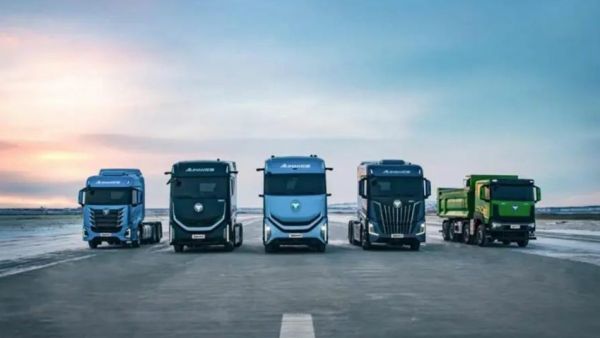 打造差异化产品矩阵 满足全场景运输需求！欧曼银河重新定义世界重卡标准