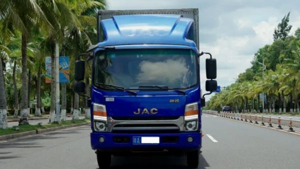 【江淮1卡车友记·三十三】椰林下 海风拂，江淮1卡与海南冯老板一起送椰香进万家！