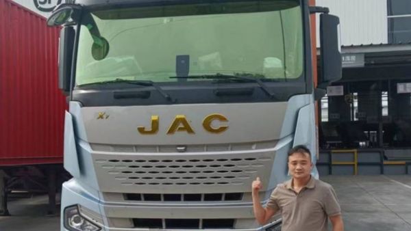 【江淮重卡丨发哥驾到·十一】月行万里，星耀X7如何成为余师傅的高效伙伴？