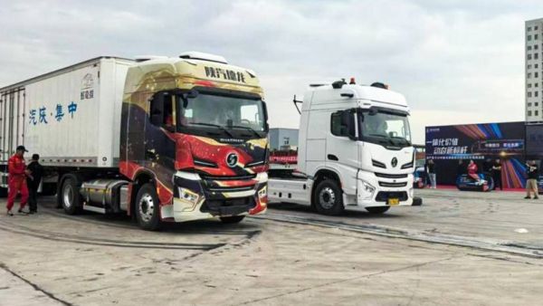 2025中集·陕汽3.0产品极致匹配动态特技挑战赛西安站圆满举办