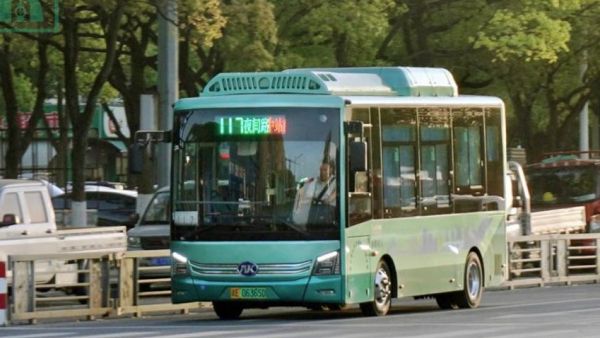 安凯客车驶入“两山”发源地 助力安吉绿色交通新升级