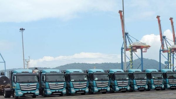 北汽福田助力南亚港口物流业绿色升级，首批电动重卡投入运营