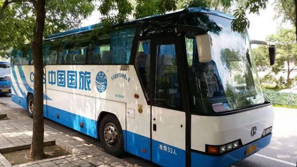 每年最担心份子钱能否交上，北方客车老司机说出旅游包车行业苦楚